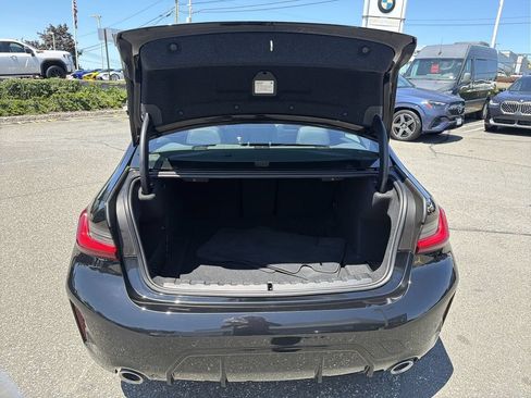 Used 2024 BMW 330i xDrive Sedan w/ M Sport Package AWD/4WD image 27