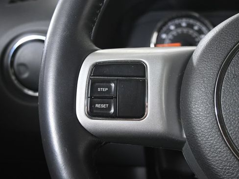 Used 2017 Jeep Compass High Altitude AWD/4WD image 31