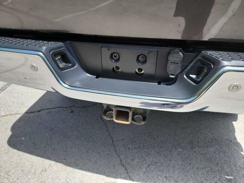 Used 2018 RAM 2500 Laramie AWD/4WD image 9