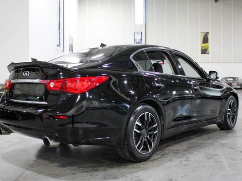 Used 2015 INFINITI Q50 2.0t w/ Moonroof Package image 6