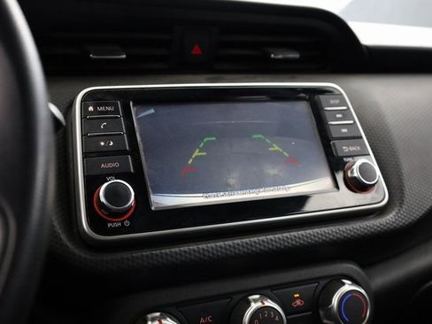 Used 2022 Nissan Kicks S image 18