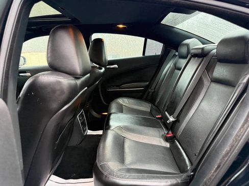 Used 2020 Dodge Charger SXT w/ Leather Interior Group image 11
