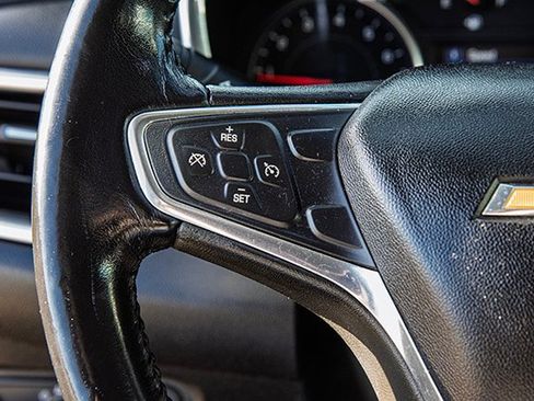 Used 2019 Chevrolet Equinox LT image 9