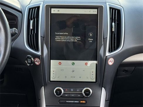 Certified 2024 Ford Edge SEL image 16