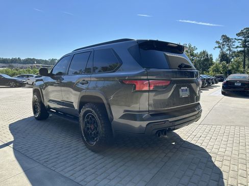 Used 2024 Toyota Sequoia TRD Pro AWD/4WD image 4
