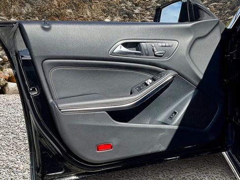 Used 2018 Mercedes-Benz CLA 250 image 20