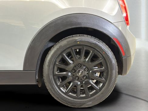 Used 2015 MINI Cooper 2-Door Hardtop FWD image 37