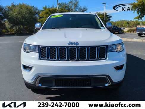 Used 2018 Jeep Grand Cherokee Limited w/ Trailer Tow Group IV image 3