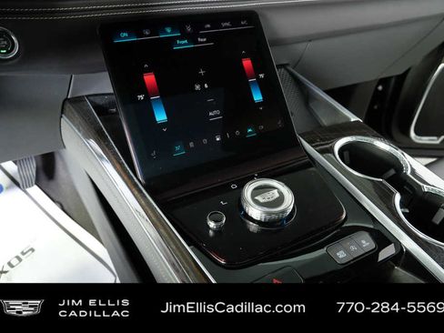 Used 2025 Cadillac Escalade ESV Premium Luxury w/ LPO, Floor Liner Package image 19