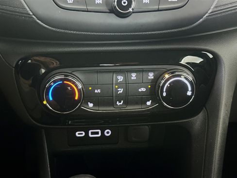 Used 2023 Buick Encore GX Preferred w/ Cold Weather Comfort Package FWD image 23