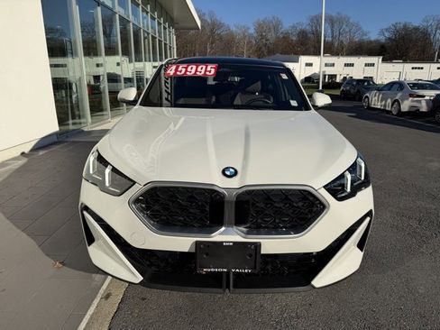 Used 2025 BMW X2 xDrive28i w/ Technology Package image 4