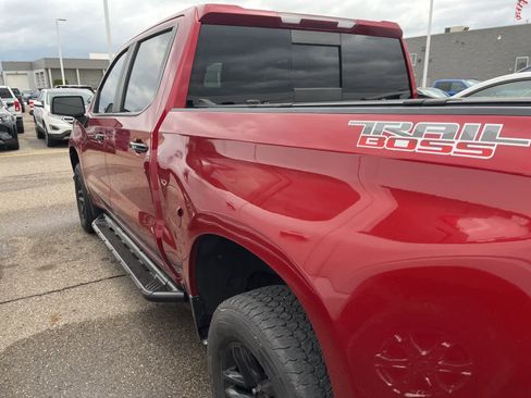 Used 2019 Chevrolet Silverado 1500 LT Trail Boss image 12