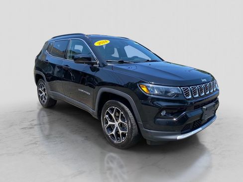 Certified 2024 Jeep Compass Limited AWD/4WD image 12