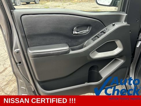 Certified 2025 Nissan Frontier SV w/ SV Convenience Package AWD/4WD image 18