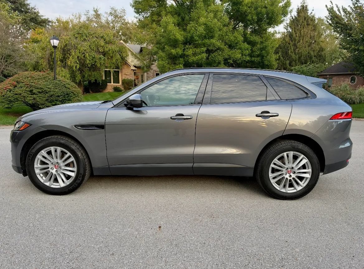 Used 2018 Jaguar F-PACE Prestige AWD/4WD image 2