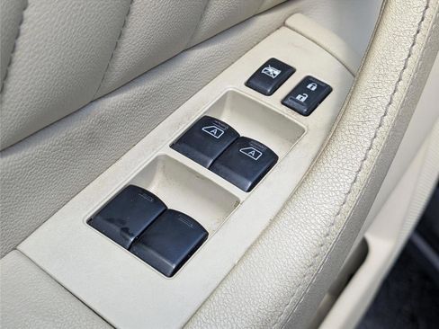 Used 2016 INFINITI QX70 2WD w/ Premium Package image 14