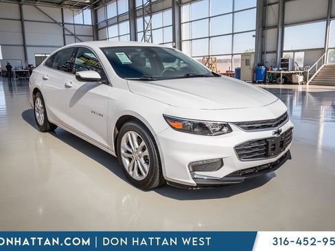 Used 2018 Chevrolet Malibu LT image 31