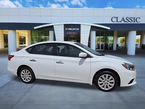 Used 2017 Nissan Sentra S FWD image 9