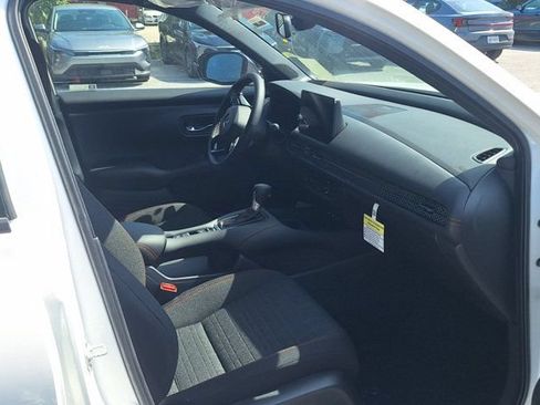 Used 2026 Honda HR-V Sport image 8