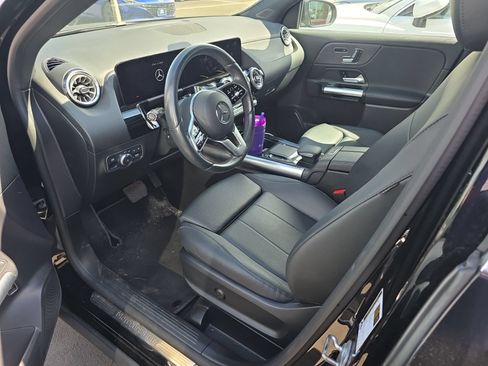 Used 2023 Mercedes-Benz GLA 250 4MATIC image 3