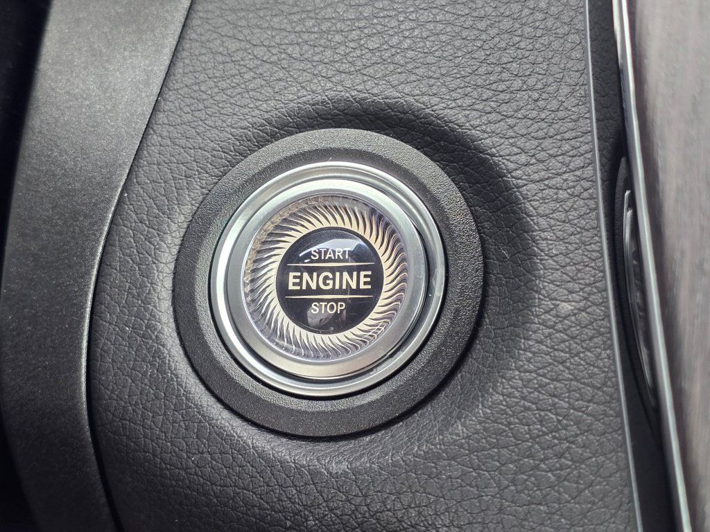 Used 2022 Mercedes-Benz C 300 Coupe image 39