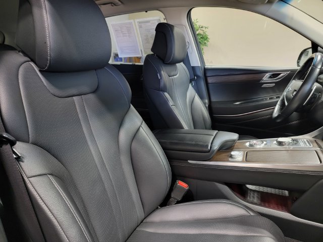 Used 2023 Genesis GV80 3.5T AWD/4WD image 16