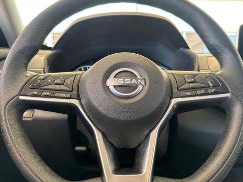 Used 2023 Nissan Altima 2.5 SV image 34