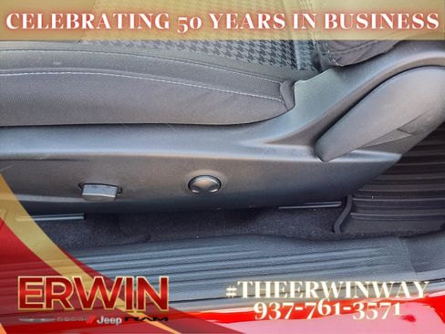 Certified 2022 Dodge Challenger R/T w/ Blacktop Package image 18