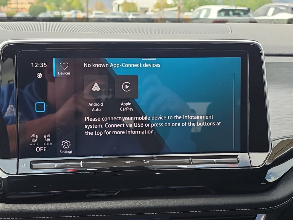 Certified 2024 Volkswagen Atlas Cross Sport SE AWD/4WD image 18