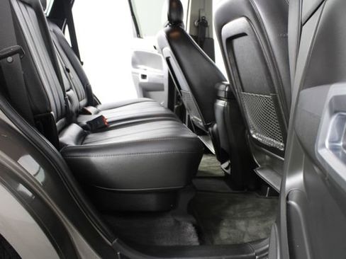 Used 2012 Chevrolet Captiva Sport LT w/ Convenience Package image 16