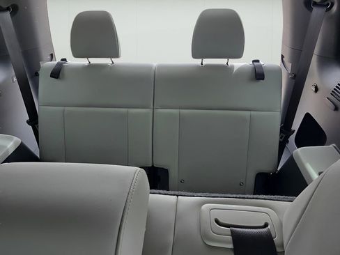 Used 2025 Hyundai Santa Fe SEL FWD image 25