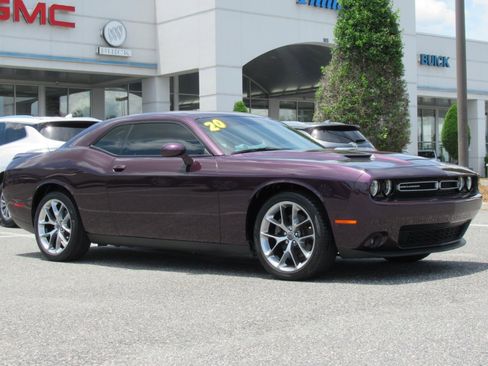 Used 2020 Dodge Challenger SXT w/ Plus Package RWD image 1