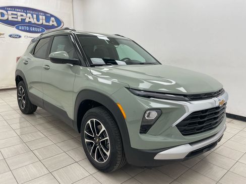 New 2026 Chevrolet TrailBlazer LT w/ Convenience Package AWD/4WD image 1