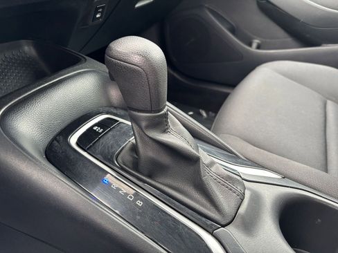 Used 2023 Toyota Corolla LE image 39