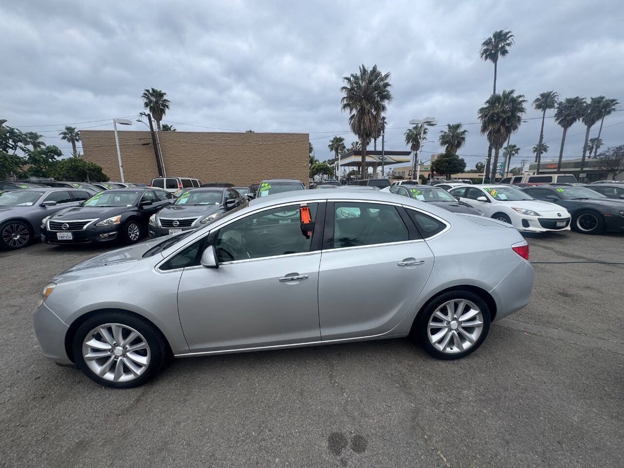 Used 2013 Buick Verano Convenience FWD image 7