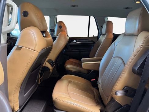 Used 2017 Buick Enclave Premium image 24