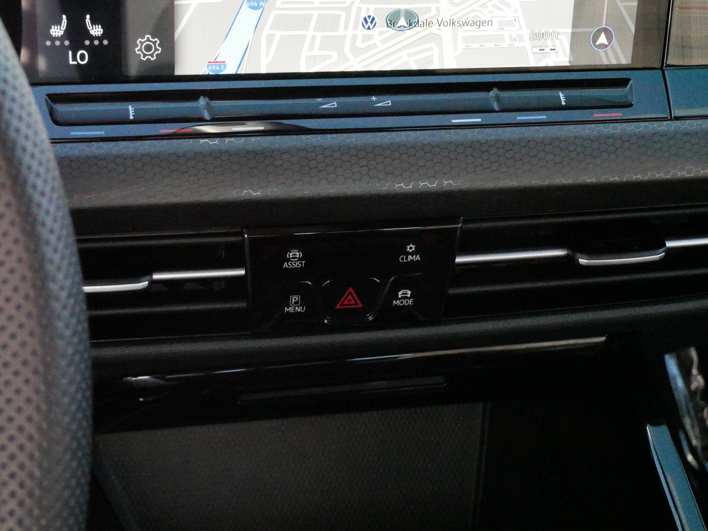 Certified 2024 Volkswagen GTI SE FWD image 19
