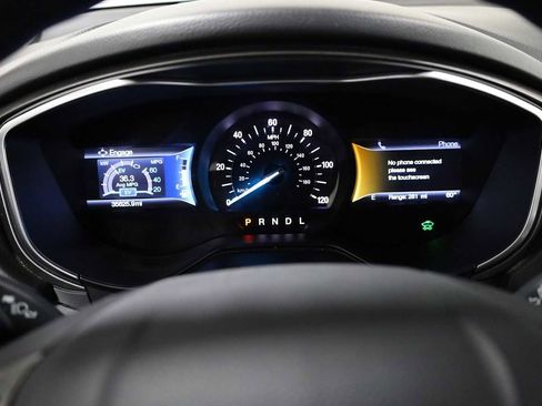 Used 2019 Ford Fusion SE image 21