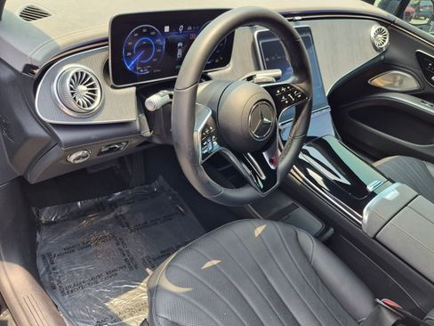 Used 2023 Mercedes-Benz EQS 450+ Sedan image 3
