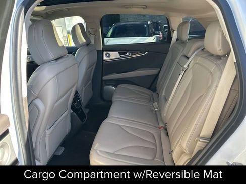 Certified 2023 Lincoln Nautilus Reserve w/ Equipment Group 202A image 38