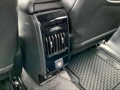 Used 2025 Jeep Compass Trailhawk AWD/4WD image 10