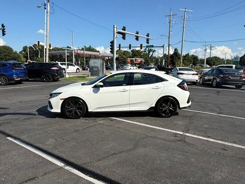Used 2019 Honda Civic Sport Touring image 7