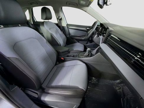 New 2026 Volkswagen Jetta SE FWD image 28