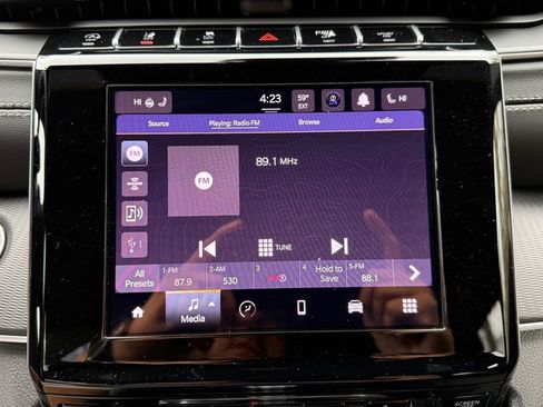 New 2025 Jeep Grand Cherokee L Altitude image 27