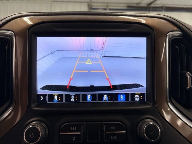 Used 2022 Chevrolet Silverado 3500 High Country w/ Z71 Off-Road Package AWD/4WD image 17