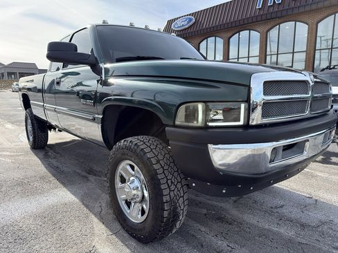 Used 2001 Dodge Ram 2500 Truck ST image 2