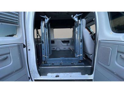 Used 2009 Ford E-350 and Econoline 350 XL