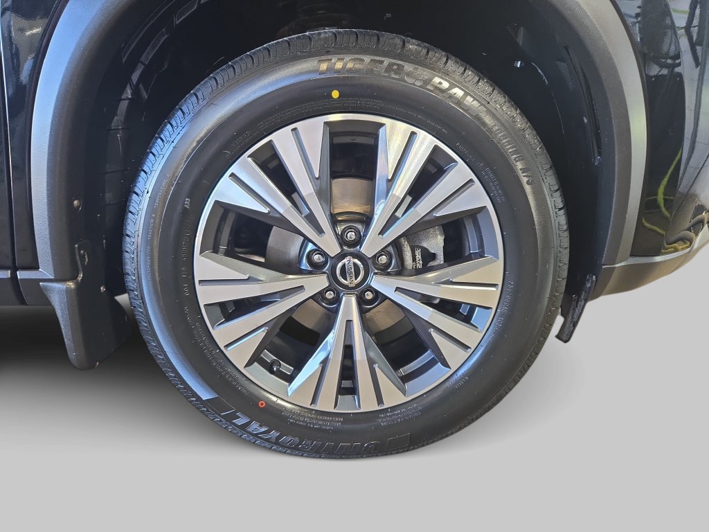 Used 2021 Nissan Rogue SV AWD/4WD image 38