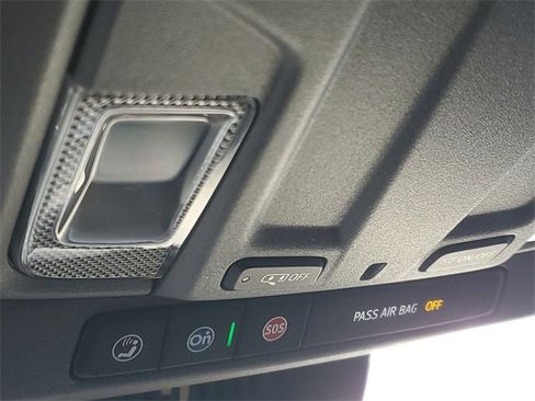 Used 2024 Chevrolet Silverado 2500 Custom w/ Custom Value Package image 30