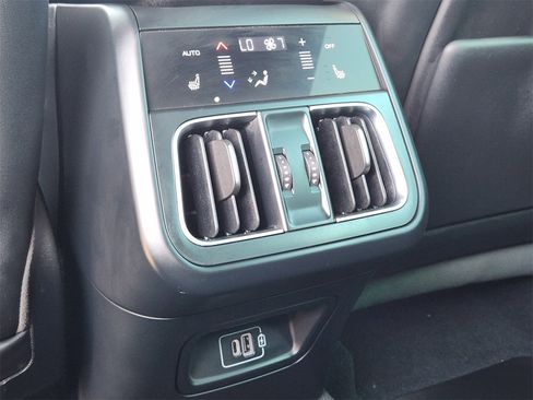 Used 2023 Maserati Grecale Modena image 41